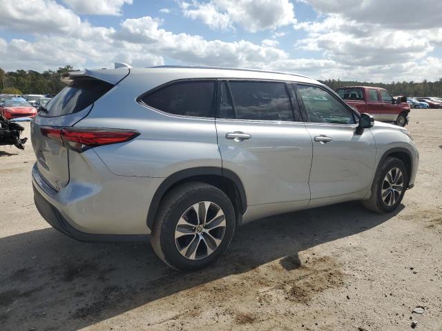 Photo 3 from auction – 2021 TOYOTA HIGHLANDER with VIN 5TDGZRAH8MS034980