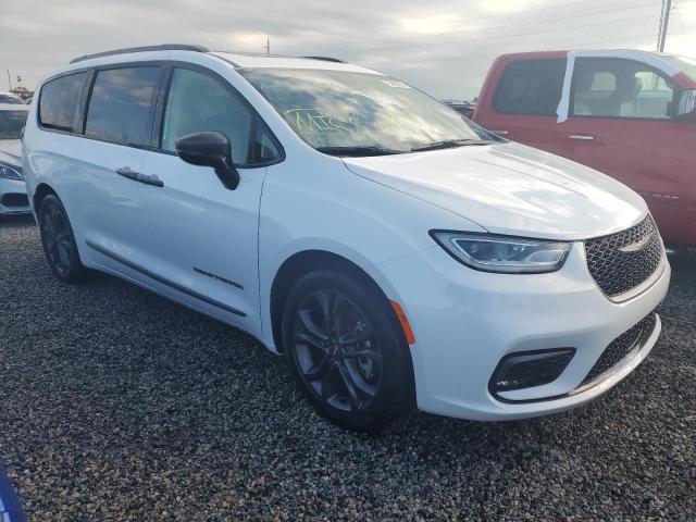 Photo 4 from auction – 2024 CHRYSLER PACIFICA T with VIN 2C4RC1BG3RR189907