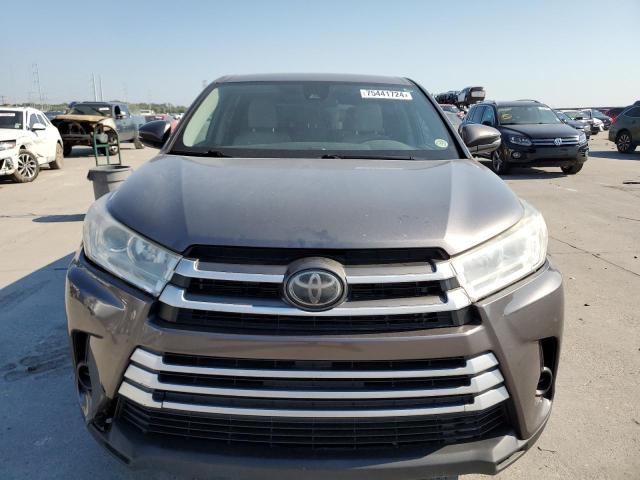 Photo 5 from auction – 2018 TOYOTA HIGHLANDER with VIN 5TDZARFH8JS040377