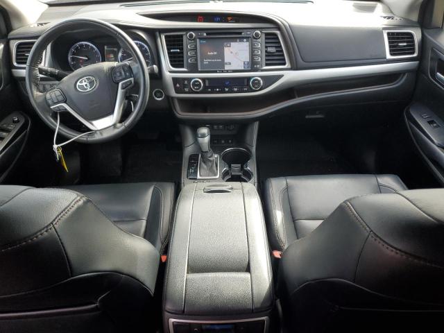 Photo 8 from auction – 2017 TOYOTA HIGHLANDER with VIN 5TDJZRFH7HS475469