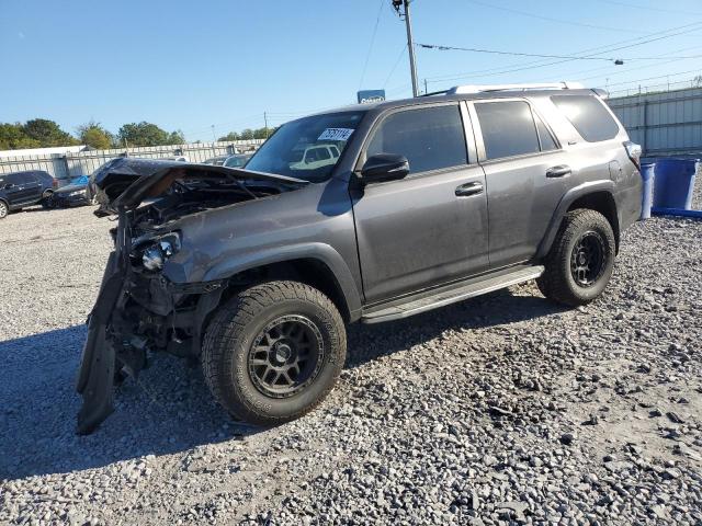 TOYOTA 4RUNNER SR 2018 with VIN JTEBU5JR3J5565883 - Photo from auction