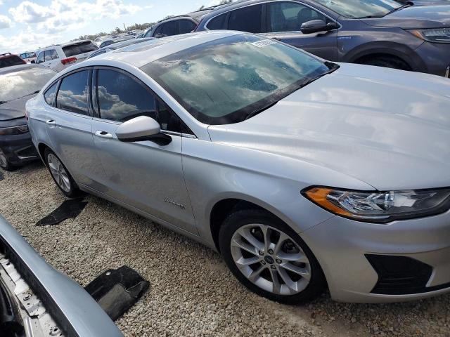 Photo 4 from auction – 2019 FORD FUSION SE with VIN 3FA6P0LU3KR102289