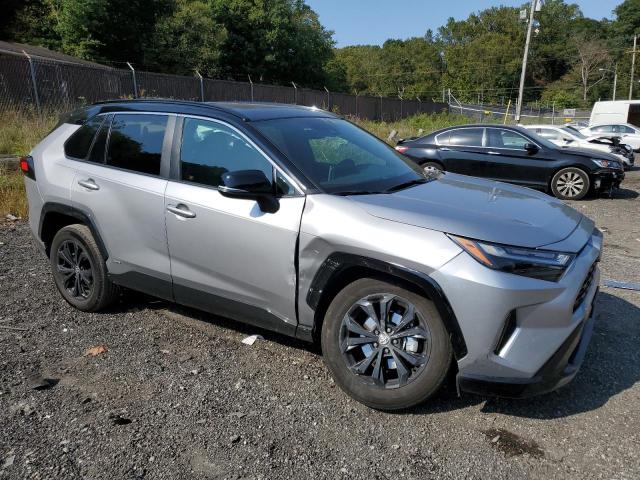 Photo 4 from auction – 2022 TOYOTA RAV4 XSE with VIN 4T3E6RFV5NU103235
