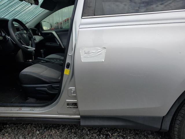 Photo 13 from auction – 2015 TOYOTA RAV4 LE with VIN JTMZFREV0FJ024784