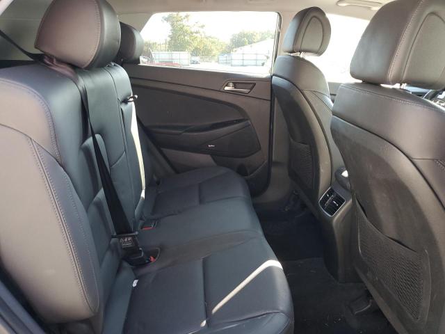 Photo 11 from auction – 2017 HYUNDAI TUCSON LIM with VIN KM8J33A25HU322663