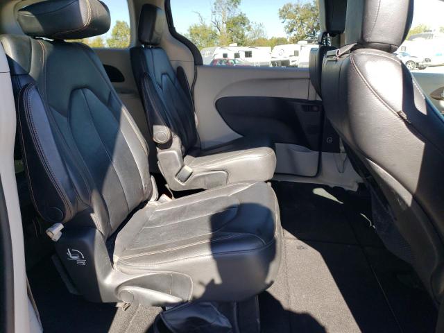 Photo 11 from auction – 2017 CHRYSLER PACIFICA T with VIN 2C4RC1BG8HR527039