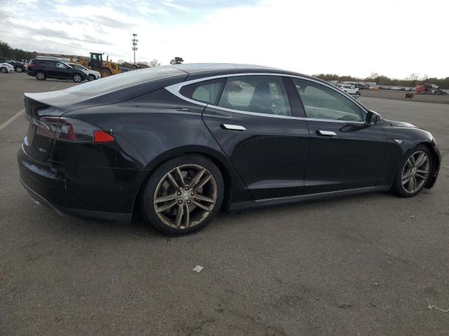 Photo 3 from auction – 2015 TESLA MODEL S 85 with VIN 5YJSA1H28FFP69762