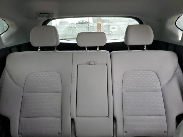 Photo 10 from auction – 2019 HYUNDAI TUCSON SE with VIN KM8J2CA42KU980971