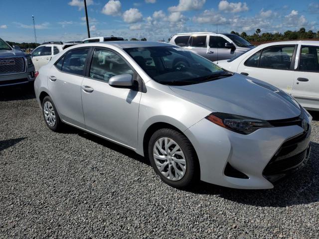 Photo 4 from auction – 2017 TOYOTA COROLLA L with VIN 5YFBURHE6HP689240