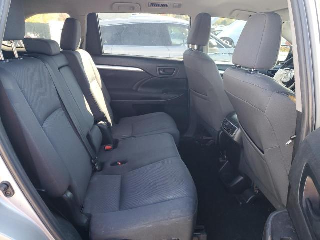 Photo 11 from auction – 2019 TOYOTA HIGHLANDER with VIN 5TDBZRFH9KS961258