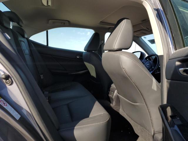 Photo 10 from auction – 2016 LEXUS IS 200T with VIN JTHBA1D27G5027392