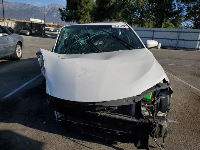 Photo 5 from auction – 2017 TOYOTA CAMRY LE with VIN 4T1BF1FK8HU746685