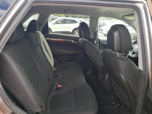 Photo 11 from auction – 2014 KIA SORENTO LX with VIN 5XYKT3A67EG446913