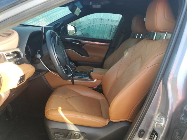 Photo 7 from auction – 2022 TOYOTA HIGHLANDER with VIN 5TDFZRAH9NS101602