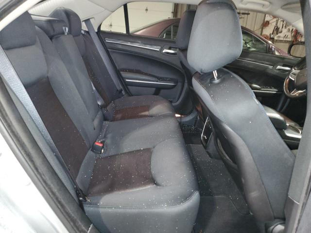 Photo 10 from auction – 2019 CHRYSLER 300 TOURIN with VIN 2C3CCARG0KH603625