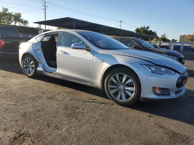 Photo 4 from auction – 2014 TESLA MODEL S with VIN 5YJSA1H13EFP56374
