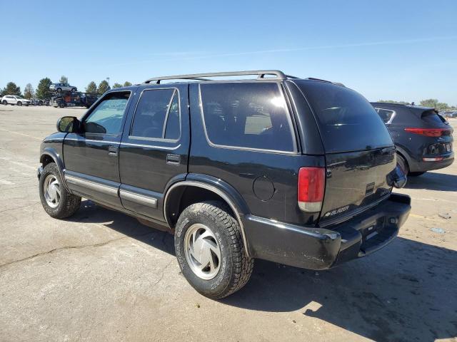 Photo 2 from auction – 2001 CHEVROLET BLAZER with VIN 1GNDT13W112182576