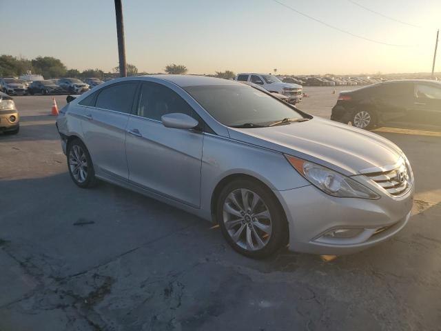 Photo 4 from auction – 2012 HYUNDAI SONATA SE with VIN 5NPEC4AB0CH437122