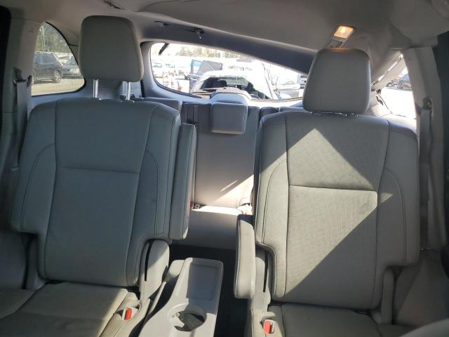 Photo 10 from auction – 2018 TOYOTA HIGHLANDER with VIN 5TDDZRFH0JS858169