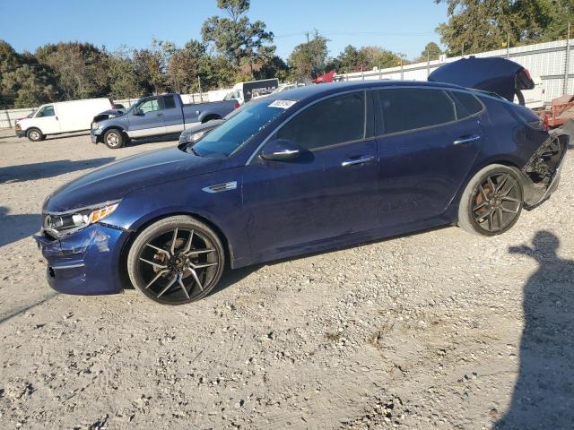 Photo 1 from auction – 2017 KIA OPTIMA LX with VIN 5XXGT4L35HG130353