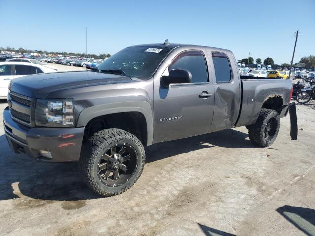 CHEVROLET SILVERADO 2011 with VIN 1GCRKSE36BZ318395 - Photo from auction