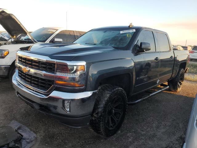 CHEVROLET SILVERADO 2018 with VIN 3GCUKREC5JG305669 - Photo from auction