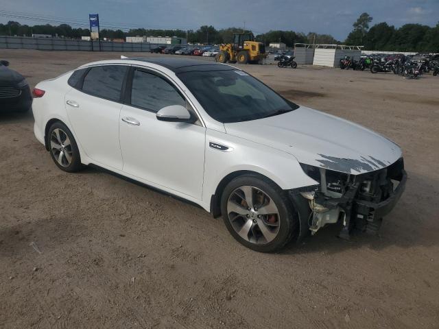 Photo 4 from auction – 2016 KIA OPTIMA SX with VIN 5XXGW4L28GG017106