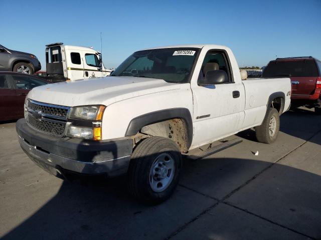 CHEVROLET SILVERADO 2006 with VIN 1GCHK24U16E173818 - Photo from auction