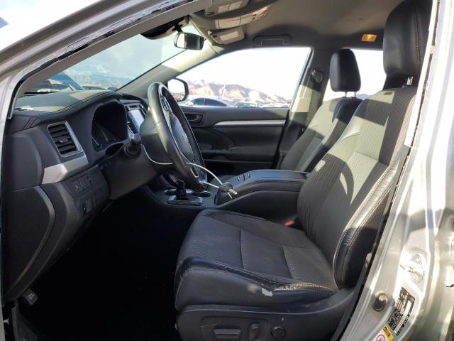 Photo 7 from auction – 2018 TOYOTA HIGHLANDER with VIN 5TDZZRFH7JS270159
