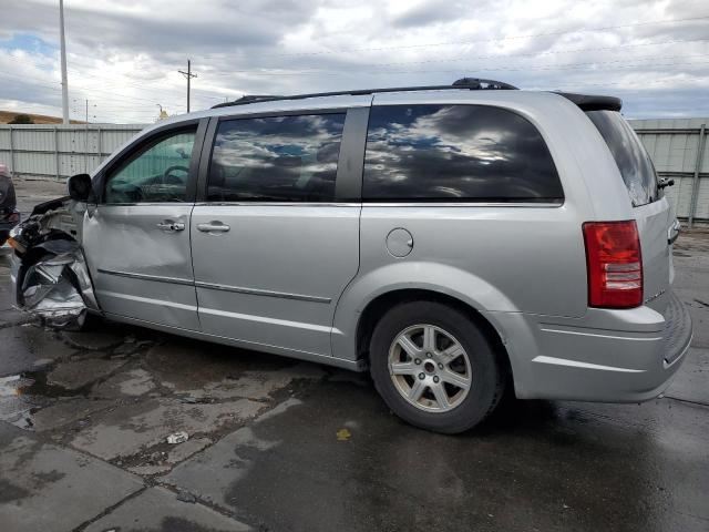 Photo 2 from auction – 2010 CHRYSLER TOWN & COU with VIN 2A4RR5D1XAR289144