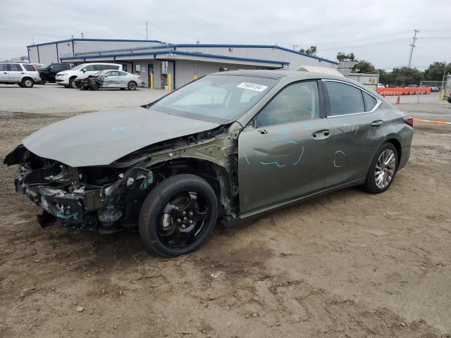2019 Lexus ES