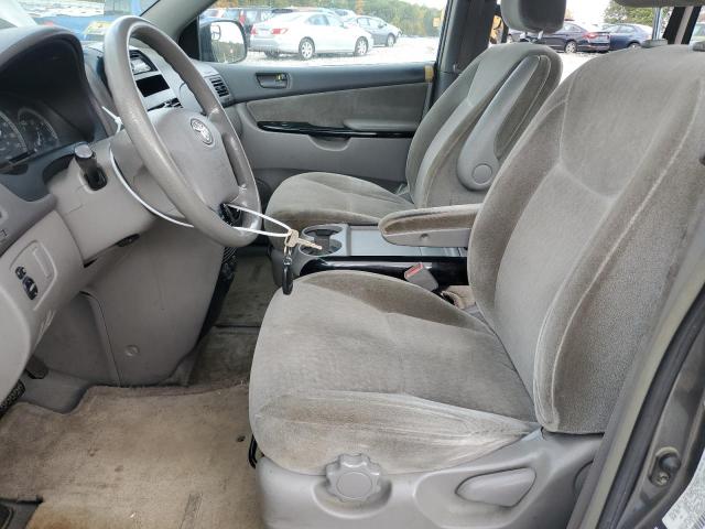 Photo 7 from auction – 2004 TOYOTA SIENNA CE with VIN 5TDZA23C54S187812