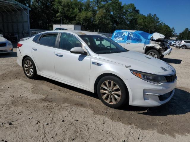 Photo 4 from auction – 2016 KIA OPTIMA LX with VIN 5XXGT4L31GG024559