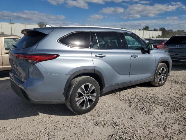 Photo 3 from auction – 2022 TOYOTA HIGHLANDER with VIN 5TDGZRAH3NS100370