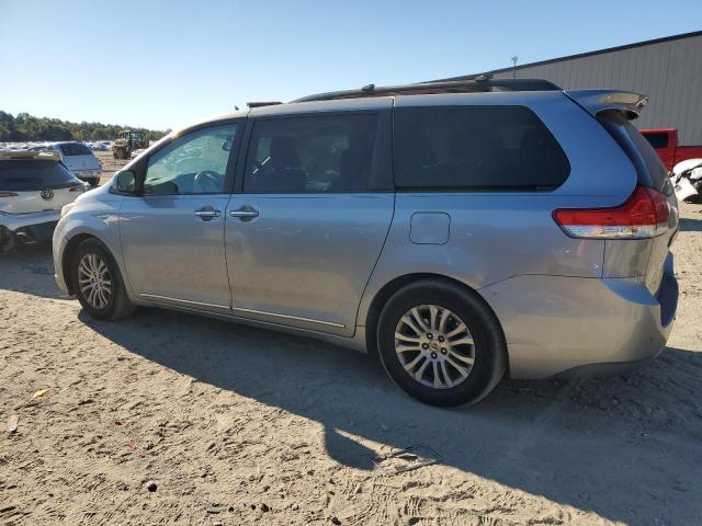 Photo 2 from auction – 2012 TOYOTA SIENNA XLE with VIN 5TDYK3DC6CS248905