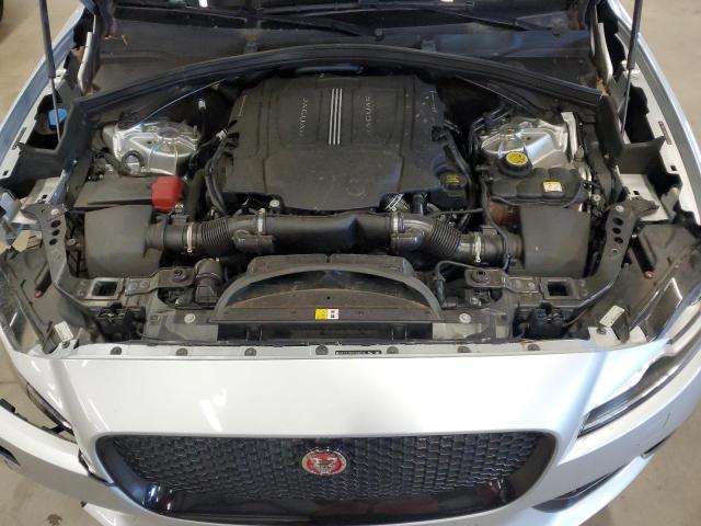 Photo 12 from auction – 2017 JAGUAR F-PACE R - with VIN SADCL2BV9HA882742
