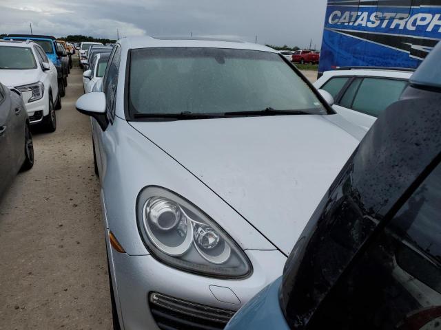 Photo 5 from auction – 2012 PORSCHE CAYENNE S with VIN WP1AB2A29CLA51850