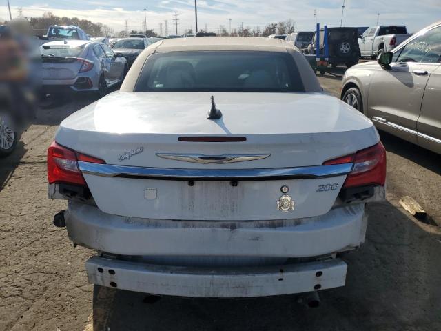 Photo 6 from auction – 2014 CHRYSLER 200 TOURIN with VIN 1C3BCBEB1EN158044