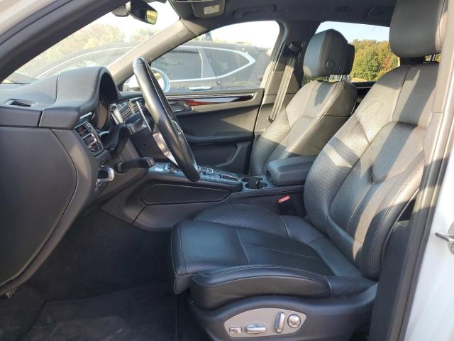 Photo 7 from auction – 2019 PORSCHE MACAN S with VIN WP1AB2A55KLB32353