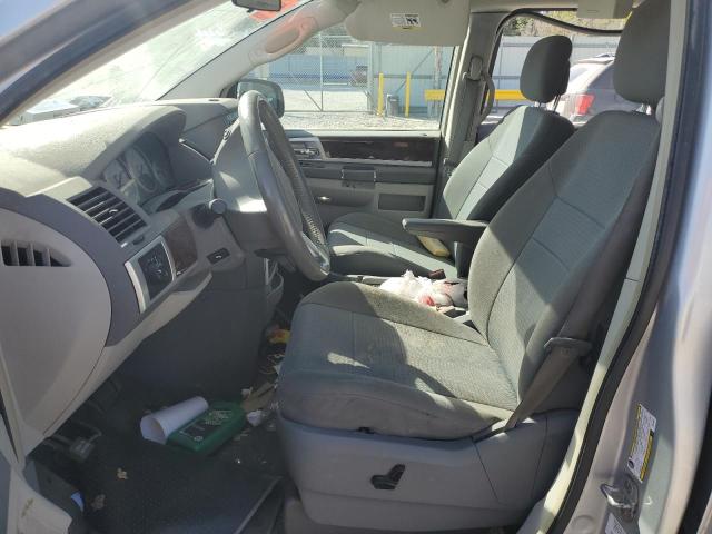 Photo 7 from auction – 2010 CHRYSLER TOWN & COU with VIN 2A4RR5D14AR428071