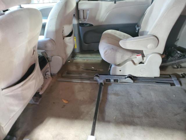 Photo 11 from auction – 2012 TOYOTA SIENNA LE with VIN 5TDKK3DC7CS211464