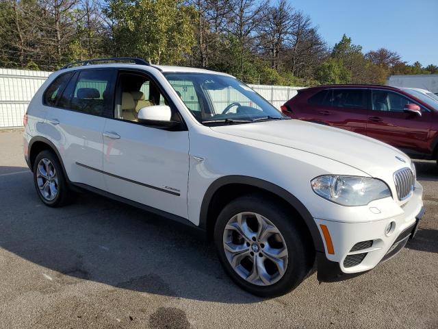 Photo 4 from auction – 2013 BMW X5 XDRIVE3 with VIN 5UXZW0C58D0B92580
