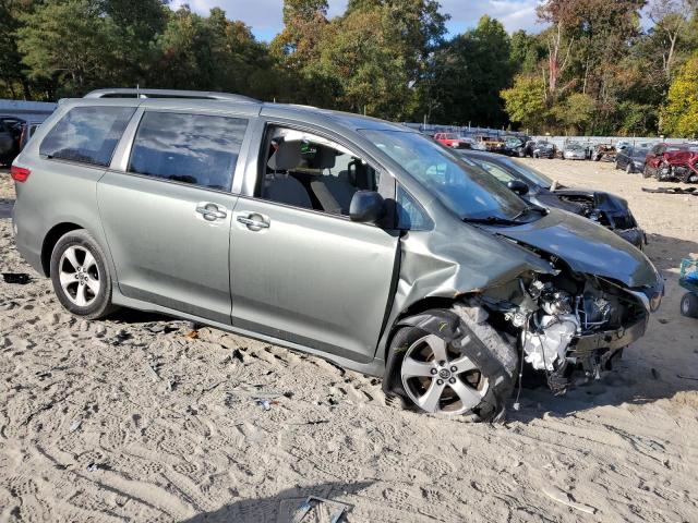 Photo 4 from auction – 2020 TOYOTA SIENNA LE with VIN 5TDKZ3DC6LS032957