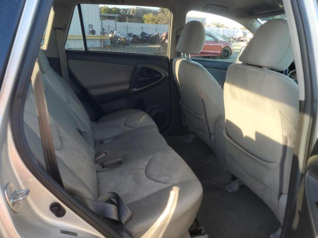 Photo 11 from auction – 2011 TOYOTA RAV4 with VIN 2T3JF4DV6BW140911