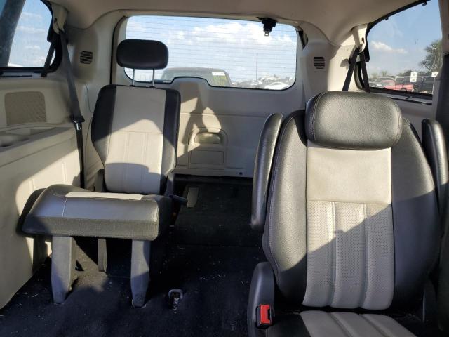 Photo 10 from auction – 2010 CHRYSLER TOWN & COU with VIN 2A4RR8DXXAR322553