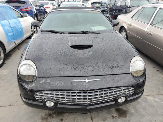 Photo 5 from auction – 2002 FORD THUNDERBIR with VIN 1FAHP60A82Y109827