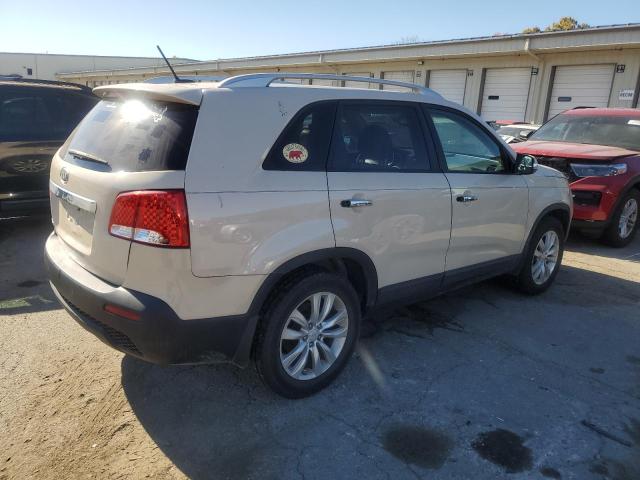 Photo 3 from auction – 2011 KIA SORENTO EX with VIN 5XYKUDA29BG142591
