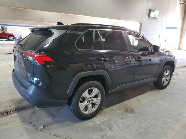 Photo 3 from auction – 2021 TOYOTA RAV4 XLE with VIN 2T3P1RFVXMC165334