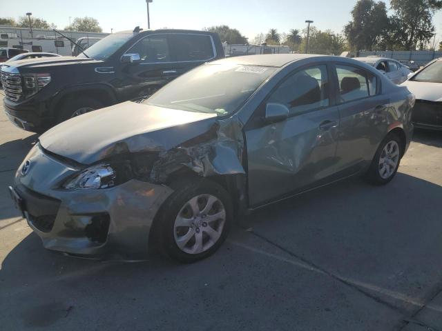MAZDA 3 I 2013 with VIN JM1BL1UP0D1748566 - Photo from auction