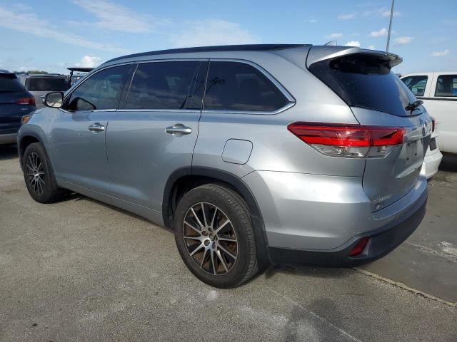 Photo 2 from auction – 2017 TOYOTA HIGHLANDER with VIN 5TDKZRFH9HS508329